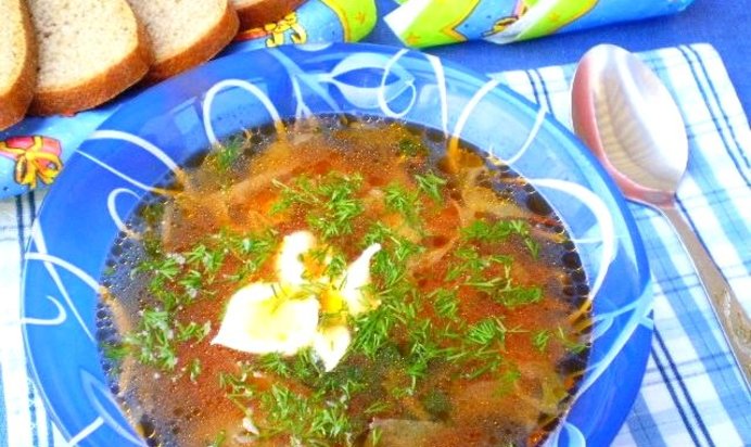 Постный борщ с щавелем и крапивой