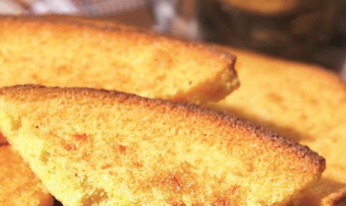 Корнбред, кукурузный хлеб
