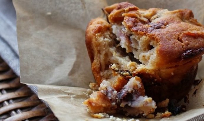 Маффины с медом, козьим сыром и инжиром