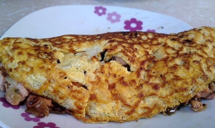 Омлет с лососем