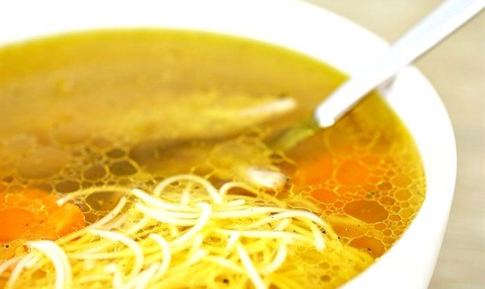 Бульон с макаронными изделиями