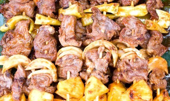 Свиной шашлык с ананасами