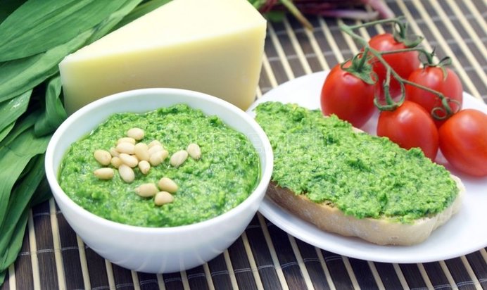 Соус «Песто» из черемши