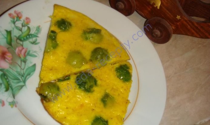 Сырный омлет с брюссельской капустой