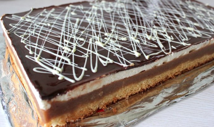 Банановое пирожное