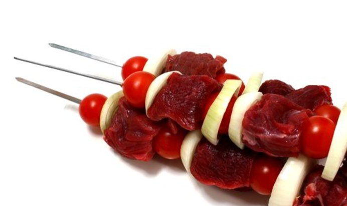 Детские шашлыки из говядины с черри