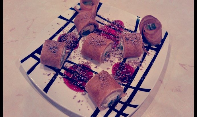 Сладкие роллы с творожным кремом