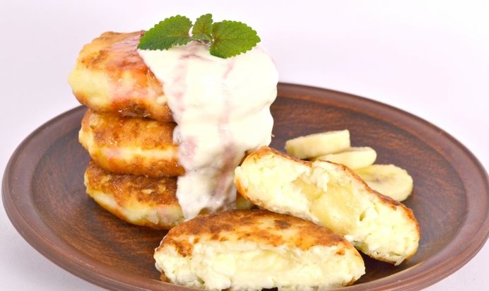 Кокосовые сырники с бананом