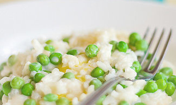 Сливочное ризотто с зеленым горошком