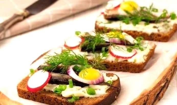 Норвежские бутерброды с рыбой смёрребрёд