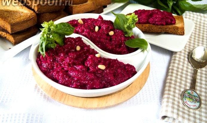 Соус Песто из печёной свёклы