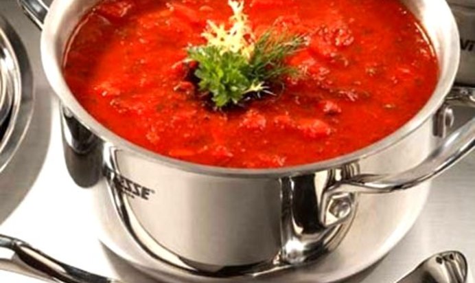 Борщ с квашеной капустой и фасолью