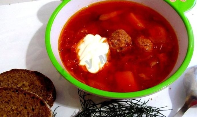 Борщ Сибирский с фрикадельками и томатной пастой