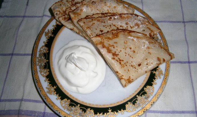 Блины из теста на кислом молоке