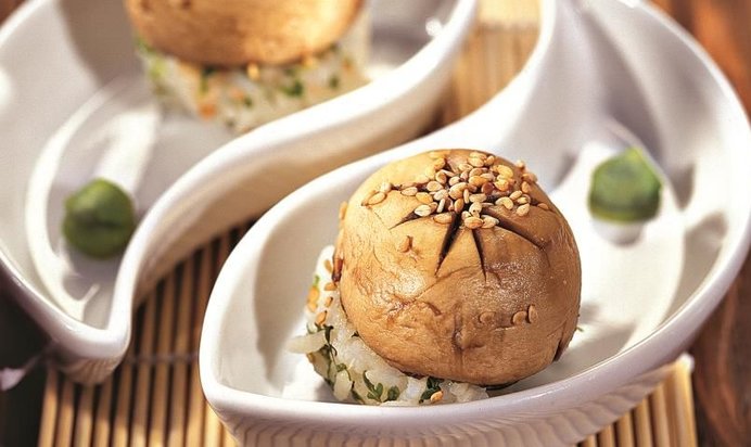 Нигири-суши с шампиньонами