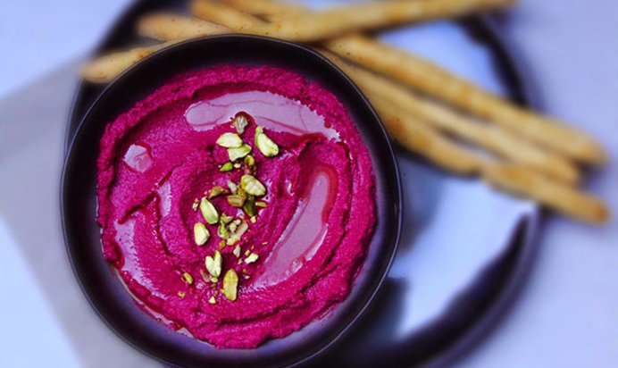 Хумус со свеклой