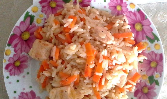 Рассыпчатый плов с курицей