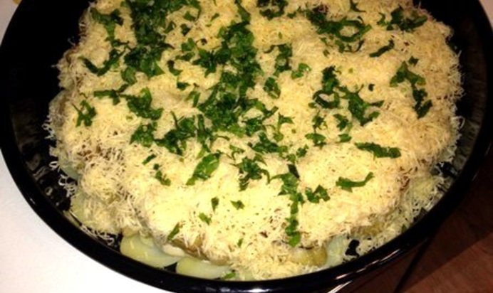 Рыбная запеканка с картофелем и баклажанами