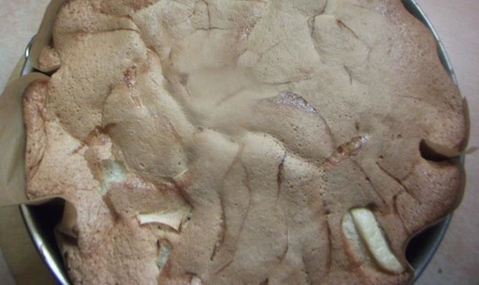 Шарлотка с яблоками