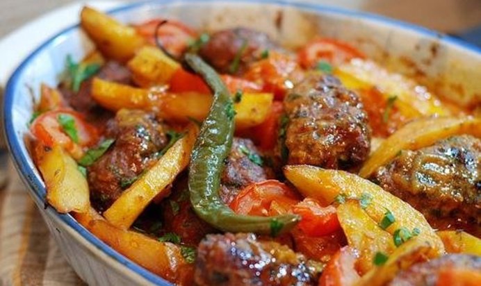 Измирские котлетки (кёфте)