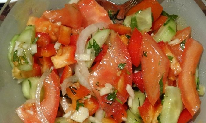 Cалат к шашлыку из свинины