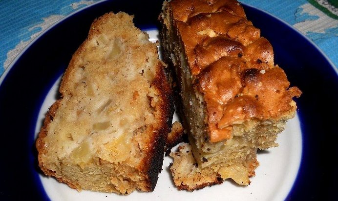 Яблочно-лимонная шарлотка