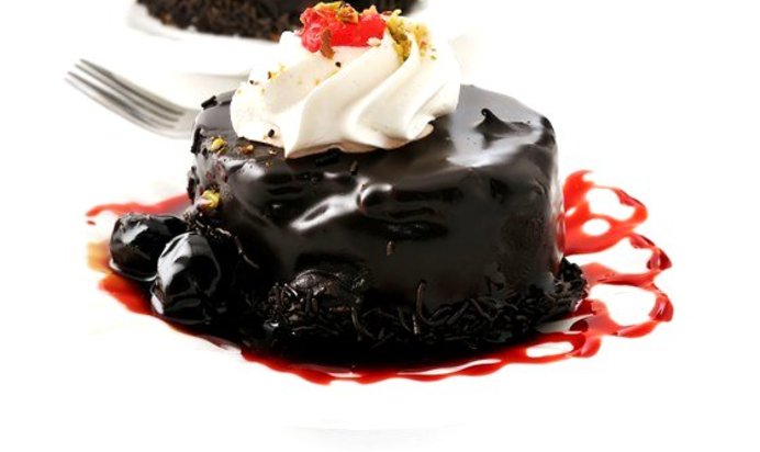 Горячий шоколадный торт