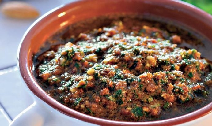 Песто из вяленых помидоров