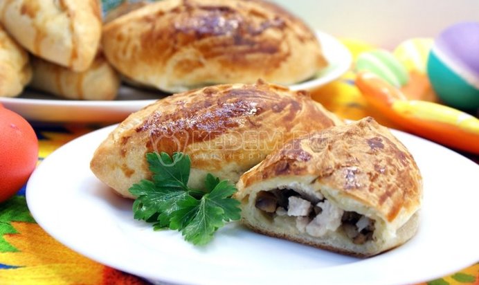 Миндальные пирожные с кофейным кремом