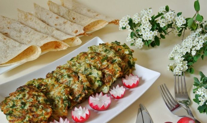 Оладьи капустные с овсяными хлопьями