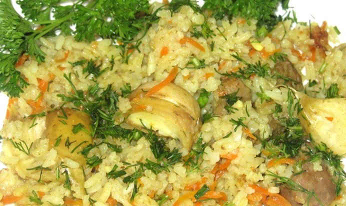 Плов из баранины в мультиварке