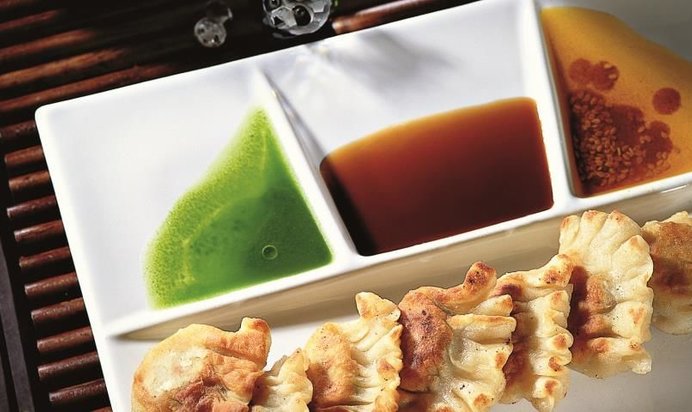 Липкие китайские пельмени