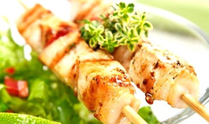 Шашлык из индейки и абрикосов