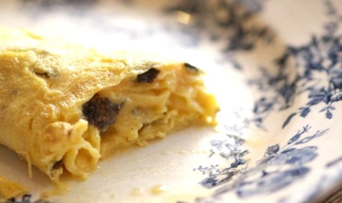 Омлет с черным трюфелем