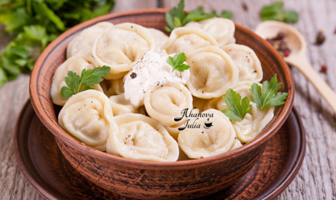 Пельмени домашние (тесто в хлебопечке)