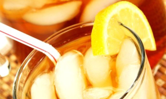 Лимонно-мятный ледяной чай