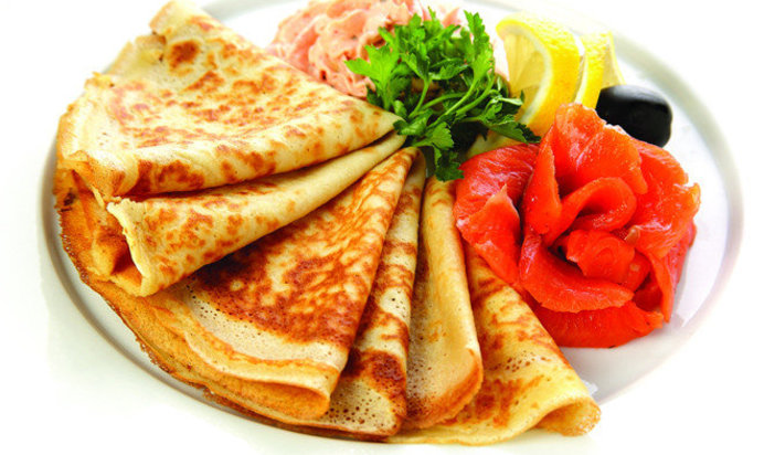 Блинчики с лососем