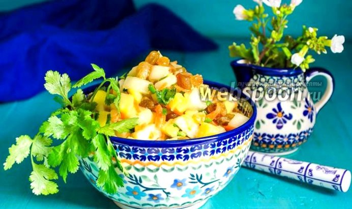 Салат из квашеных яблок