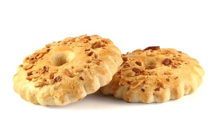 Песочное пирожное с миндалем