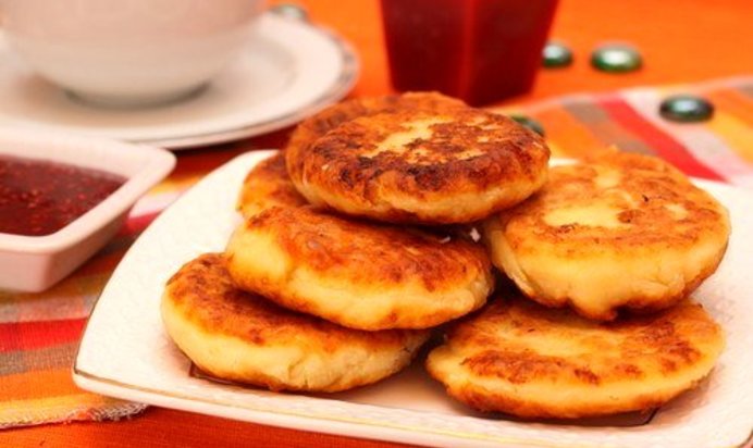 Творожно–яблочные блины с корицей