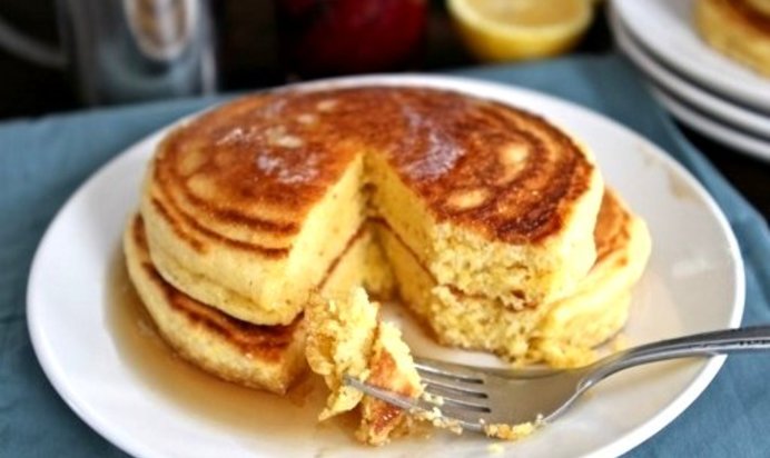 Кукурузные оладьи на кефире