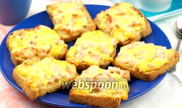 Горячие бутерброды с сыром и ветчиной