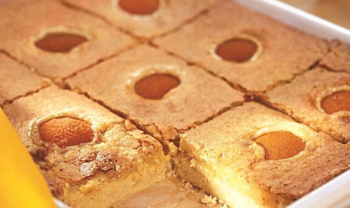 Абрикосовые пирожные