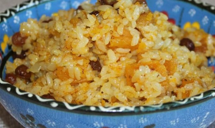 Сладкий плов с тыквой и сухофруктами