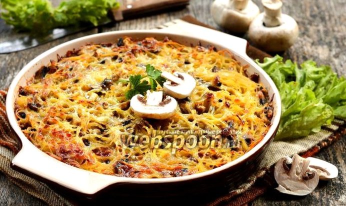 Запеканка из макарон с грибами