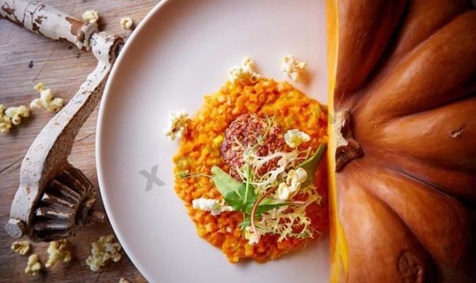 Тыквенное ризотто с котлетами из морепродуктов