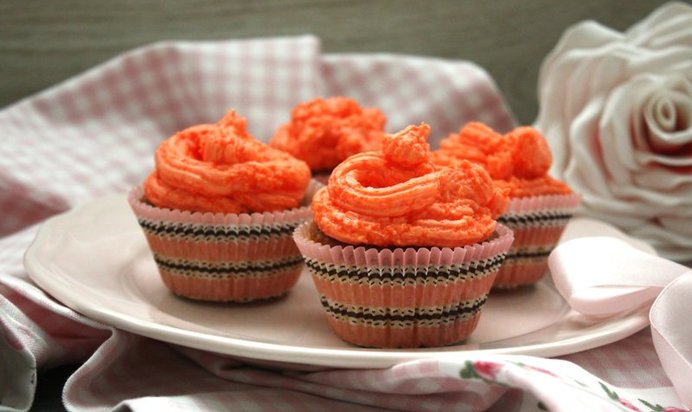 Капкейки с малиной