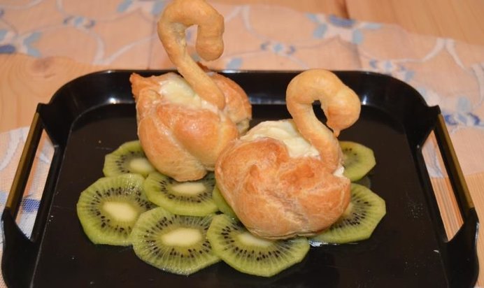 Заварные пирожные Лебединая верность