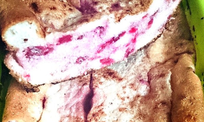 Белковая творожная запеканка с ягодами