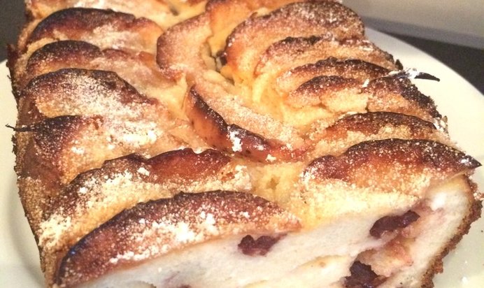 Творожная запеканка с яблоками и ванилью